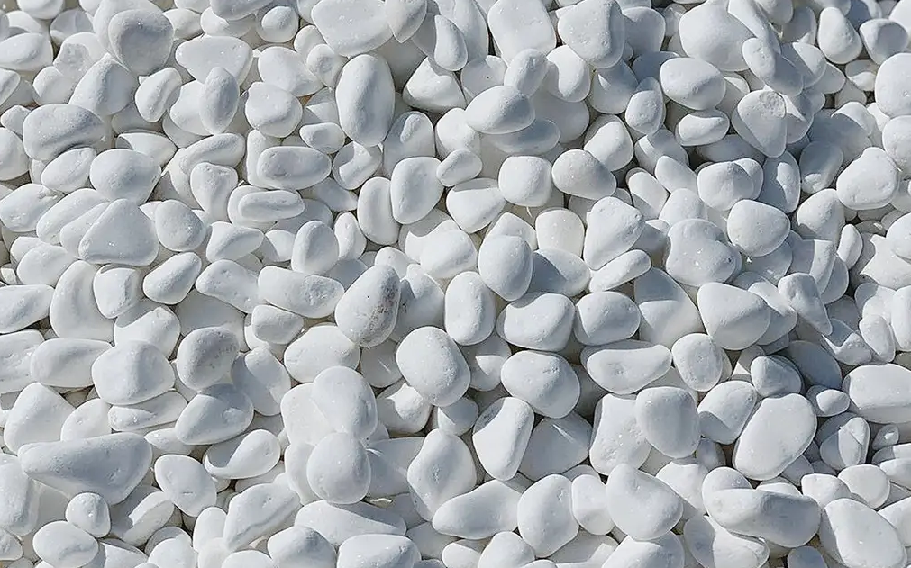 white pebble stone